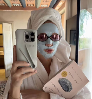 Erha capsules lifestyle shot